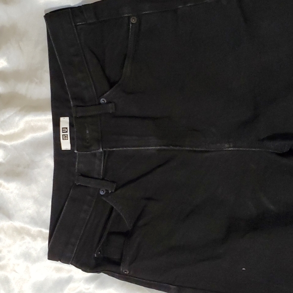 Uniqlo jeans - Picture 3 of 11